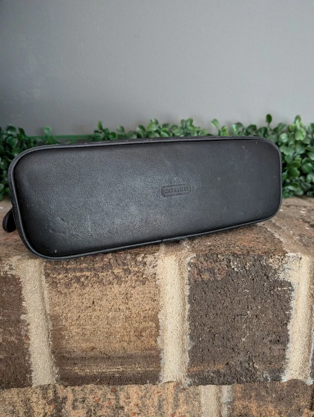 Coach vintage USA Black Leather Dome Cosmetic Case